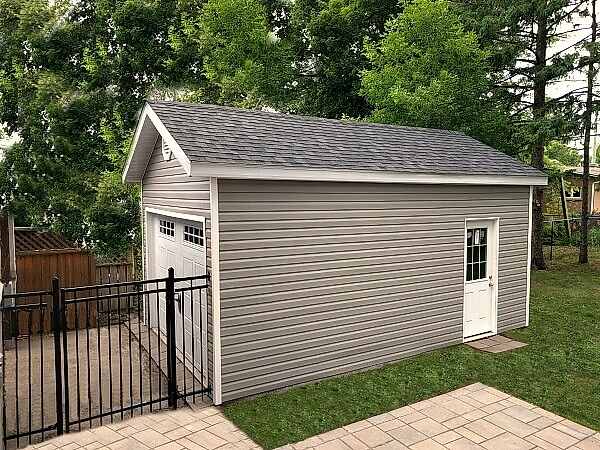 Garages, Detached Garages, Custom Garage - Summit, Ottawa's Garage Builder