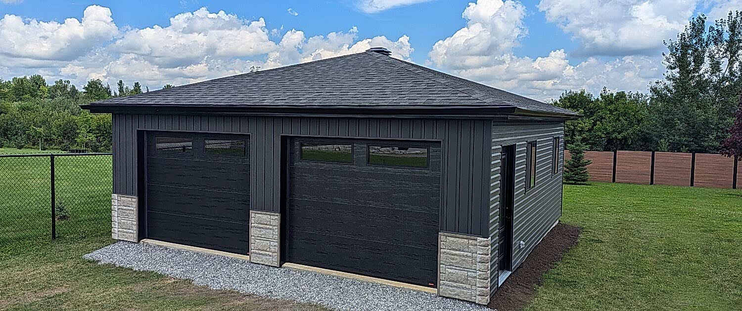 Detached Garage